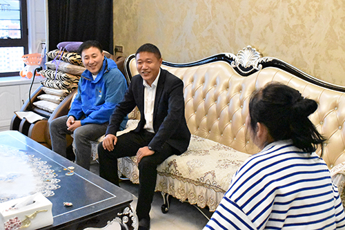 搭建友愛(ài)橋梁 助力和諧發(fā)展